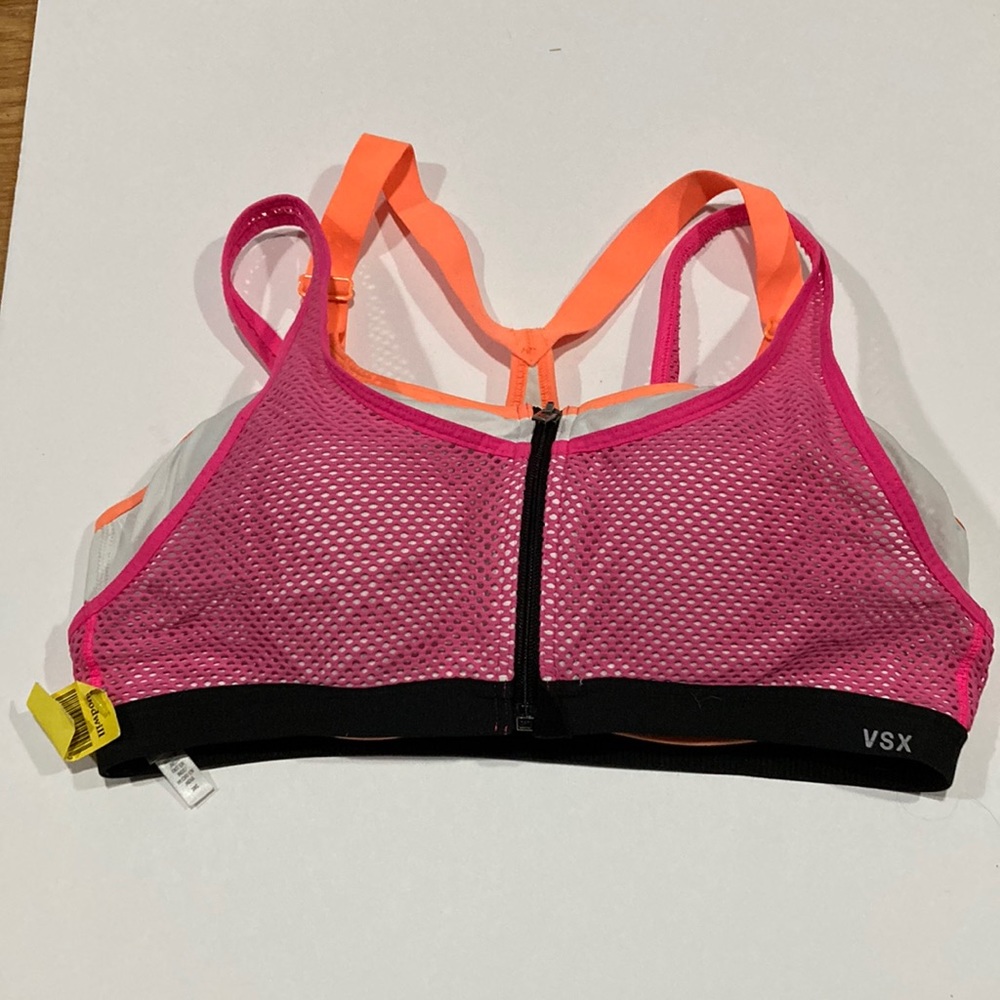 38C VSX sport bra padded